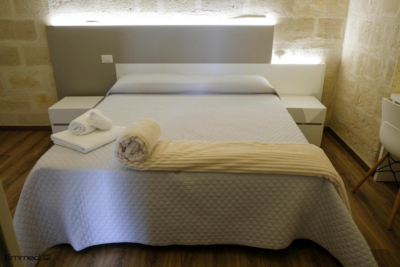 Madonna Delle Grazie Hotel Laterza Bagian luar foto